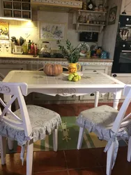 Table and chairs Provence kitchen photo