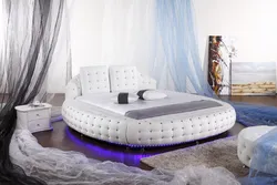 Большие кровати для спальни фото во всю