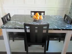 Обеденный стол из столешницы для кухни фото