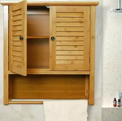 Шкаф для ванной комнаты из дерева фото