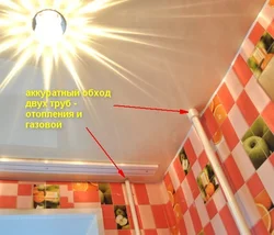 Натяжной потолок на кухне с газовой трубой фото