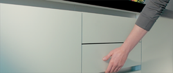 Ручки на встраиваемый холодильник фото если кухня без ручек