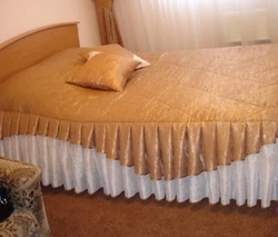 Sew A Bedspread From Curtain Fabric In The Bedroom Photo