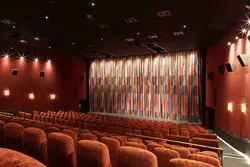 Qonaq Otağı Kinoteatrının Interyeri