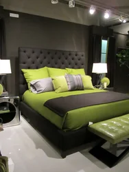 Черно зеленый интерьер спальни