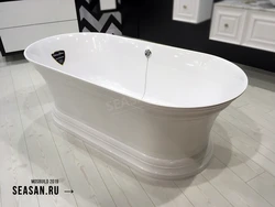 Bath charm in the interior