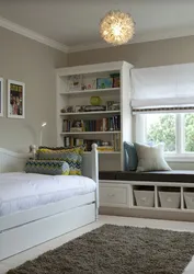 Интерьер спальни с детским диваном