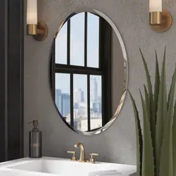 Bathtub With Oval Mirror Interior