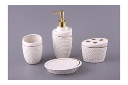 Керамические аксессуары для ванной в интерьере