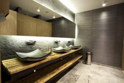 Onyx and wood in the bathroom interior