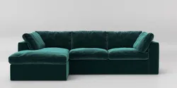 Велюровый угловой диван в интерьере гостиной
