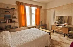 Soviet bedroom design