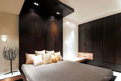 Бежево черный дизайн спальни