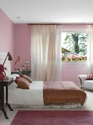 Дызайн спальні шторы ў колерах
