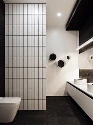 Белая плитка в ванной с черной затиркой фото в интерьере