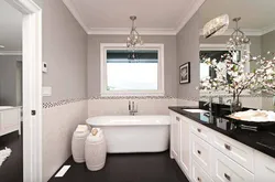 Дизайн ванной темные стены светлый пол