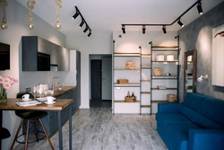 Mətbəx interyerində loft lampası