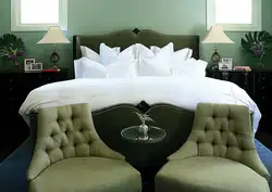 Кресло кровать в интерьере спальни