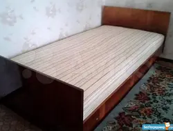 Кровати полтора спальные с матрасом фото