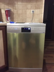 Отдельностоящая Посудомоечная Машина На Кухне Фото