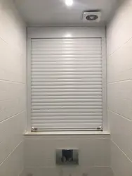 Blinds In The Bathroom Photo