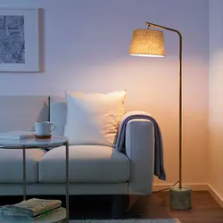 Настольные лампы в интерьере гостиной
