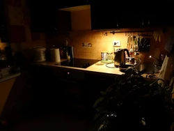 Фото кухни ночью