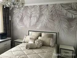 Wallpaper with feathers for the bedroom photo