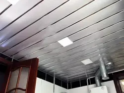 Hamamda alüminium tavan fotoşəkili
