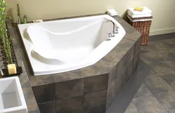 Встроенная ванная в плитке фото