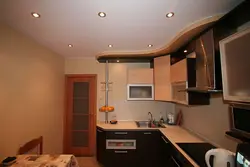 Фото натяжных потолков на кухне 8 м