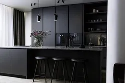Черные кухни с барными стойками фото