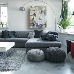 Дизайн гостиной с серым ковром