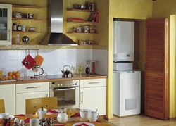 Дизайн кухни с окном и газовым напольным котлом