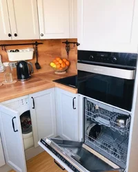 Дизайн маленькой кухни с посудомоечной машиной