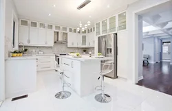 Кухня с белым полом дизайн фото