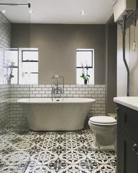 Bathroom design with oval bathtub