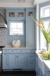 Бело голубая кухня фото
