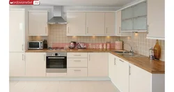 Кутнія кухні белага колеру фота дызайн
