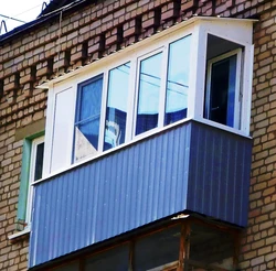 What kind of balconies are there in apartments photo