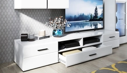 Qonaq otağı üçün müasir televizor stendlərinin fotoşəkili