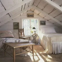 Дызайн мансарды з двухсхільным дахам спальня