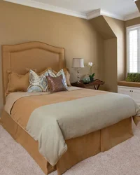 Sand-colored bedroom photo