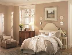 Sand-colored bedroom photo