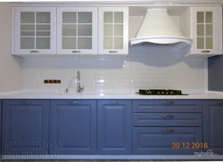 Фото кухни верх белый низ синий верх