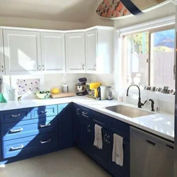 Кухня голубой верх белый низ фото