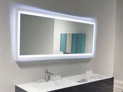 Ванна с зеркалом с подсветкой фото