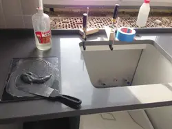 Як мацаваць мыйку на кухні фота