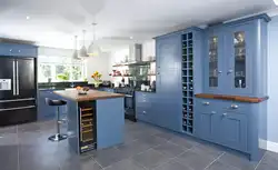 Дызайн кухні з сінімі фасадамі