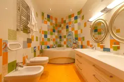 Different designs in one bathroom